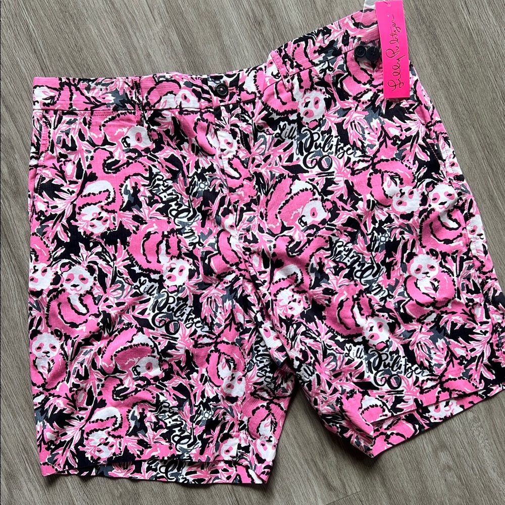 Lilly Pulitzer MENS Pink and Black Patterned Bermudas - size 38
